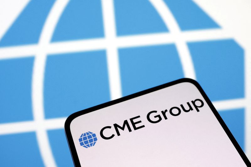 CME beats profit estimates, eyes retail push