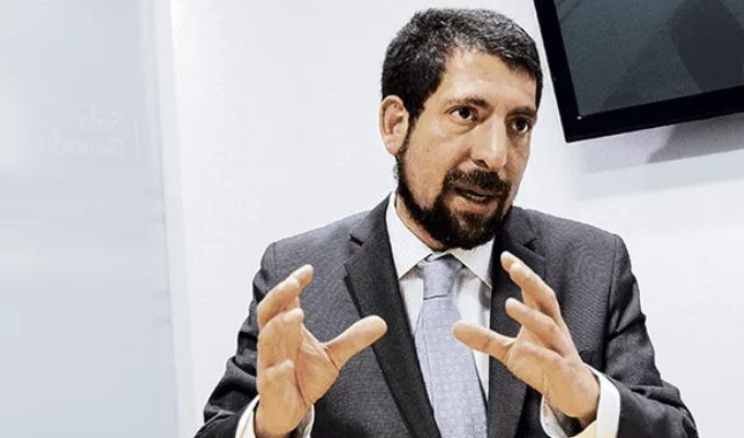 Abogado de Betssy Chávez señala que "no puede confirmar" si la expremier se encuentra asilada