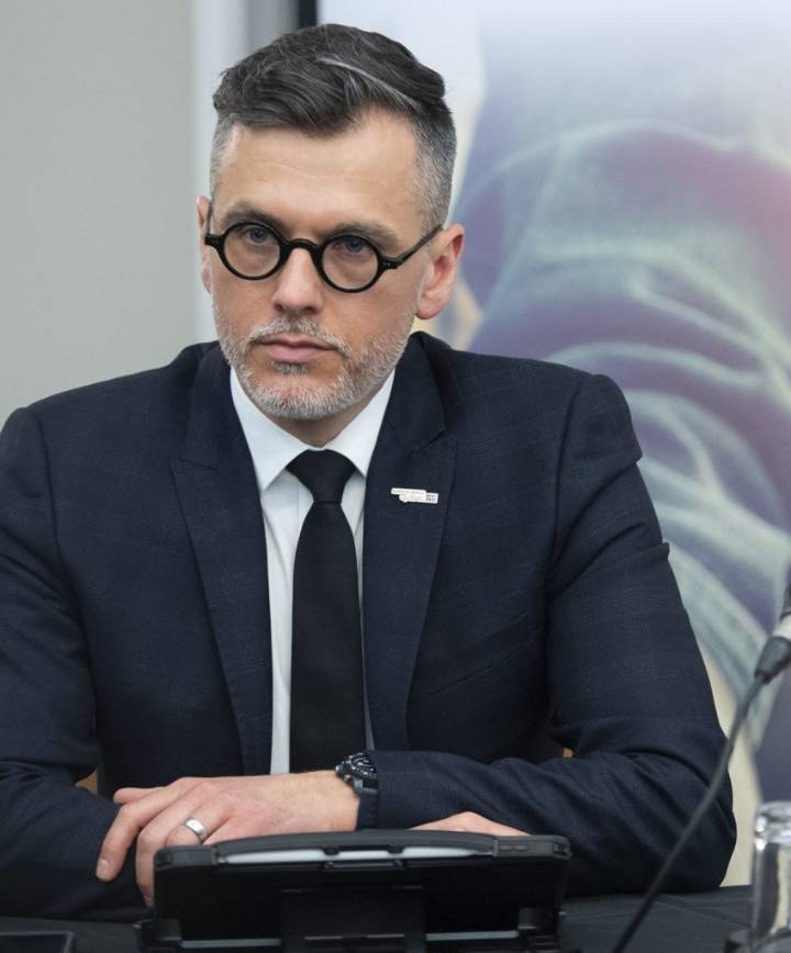 Public inquiry ordered into fatal collisions involving heavy trucks in Quebec