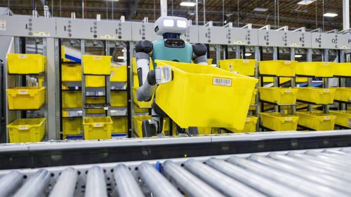 Amazon Plans to Replace 600,000 Human Workers With Robots, Report Says