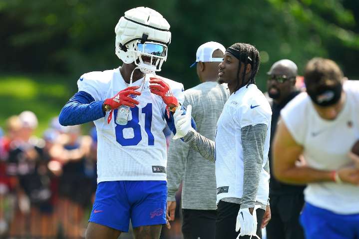 Big-play wide receiver with Aaron Rodgers ties visiting Pittsburgh Steelers