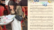 Rosalía inunda las redes después de publicar una partitura que sus fans están tocando sin cesar y que suena así...