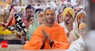 Watch: Shikhar Dhawan visits Shri Mahakaleshwar Temple, joins Bhasma Aarti ritual