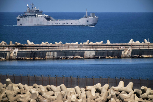 Israel intercepta barcos que intentaban romper el bloqueo de Gaza y arresta a activistas