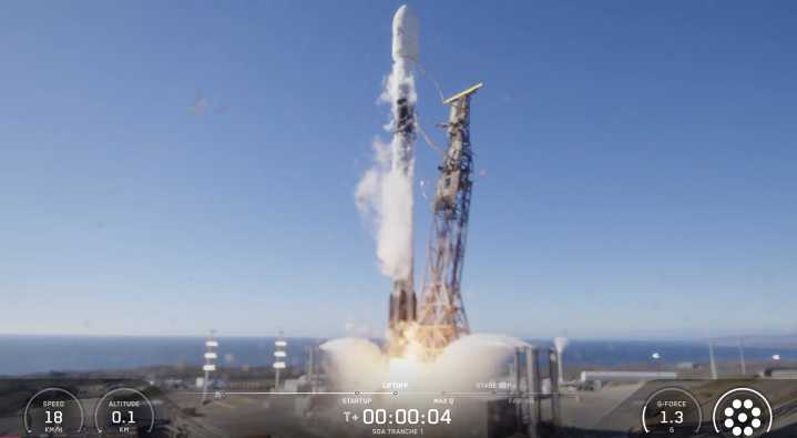 SpaceX launches 21 Lockheed Martin satellites for ‘Transport Layer’ military network