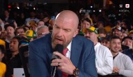 ¿A qué fue? “A la mier… Arabia”: Fans le gritan a Triple H por llevar WrestleMania a Asia
