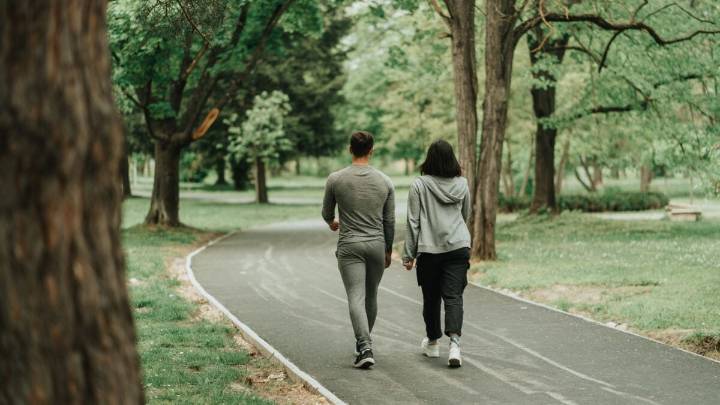 This Is How Long Your Walks Should Be to Keep You Healthiest, Study Finds