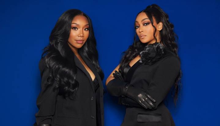 Prayers Up! Monica Emotionally Ends Chicago Concert Early After Brandy Rushes Offstage Mid
