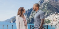 Universal+ suma Hotel Costiera a su catálogo: serie de acción con Jesse Williams
