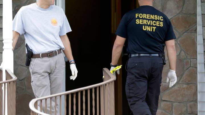 Acusan a adolescente de Virginia de asesinato por apuñalar a su abuela