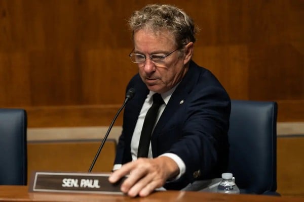 Senadores de EU planean forzar la votación para prohibir un ataque terrestre en Venezuela