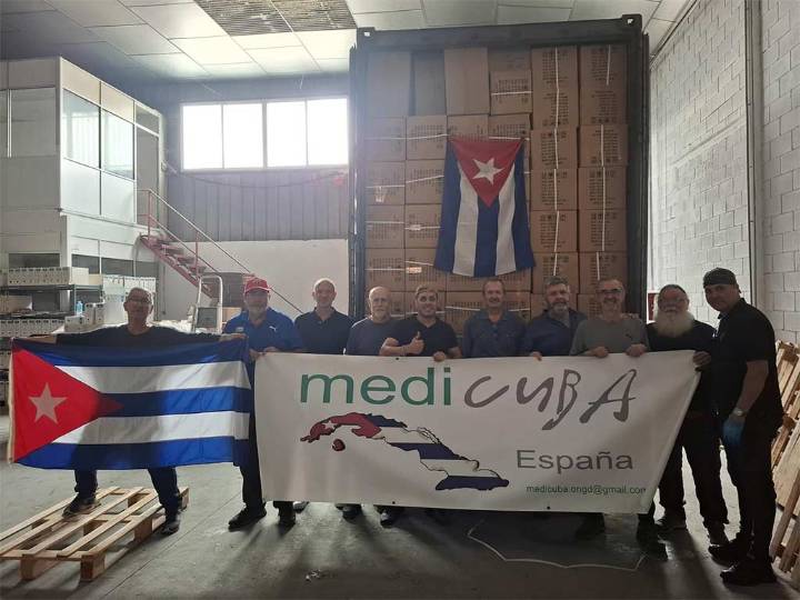 Amplia donación de jeringuillas para Cuba desde España