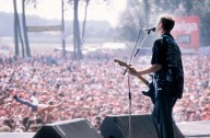 Bob Mould reunites with '90s rock band Sugar for new music, first tour in 31 years