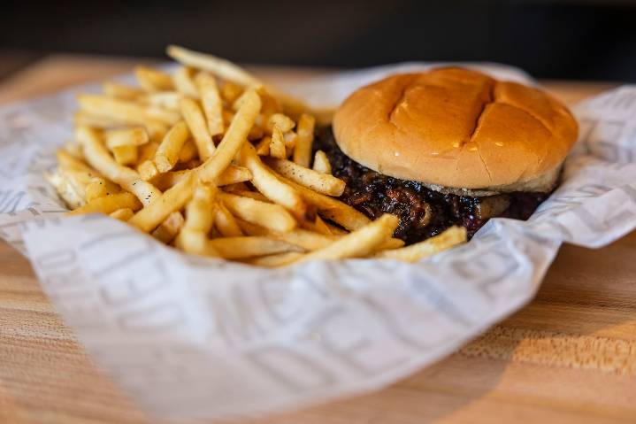 Steak N' Shake is installing huge American flags at each location