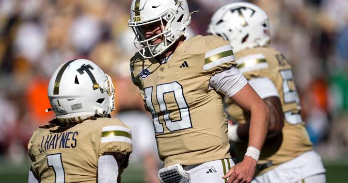 Unbeaten and 8th-ranked Georgia Tech looks to dodge upset at NC State