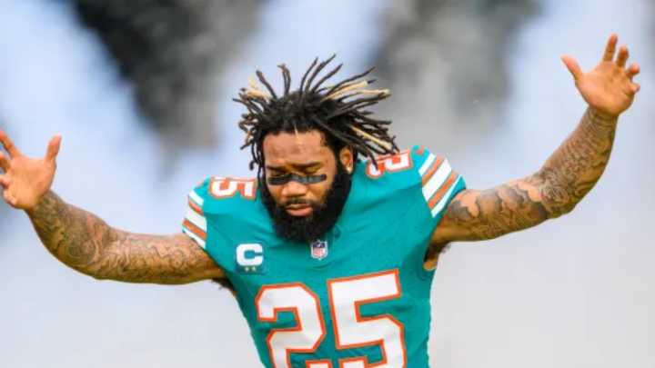 Jalen Ramsey, Pat Surtain & More React as 4X Pro Bowl CB Abruptly Retires Xavien Howard retires mid-season to put family first; ends his legendary All-Pro NFL career with The Indianapolis Colts Aaindr