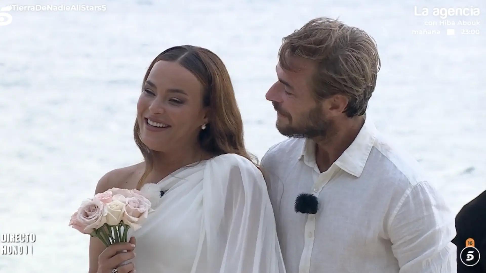 Marta Peñate y Tony Spina se dan el 'sí, quiero' en 'Supervivientes': sus emotivas palabras