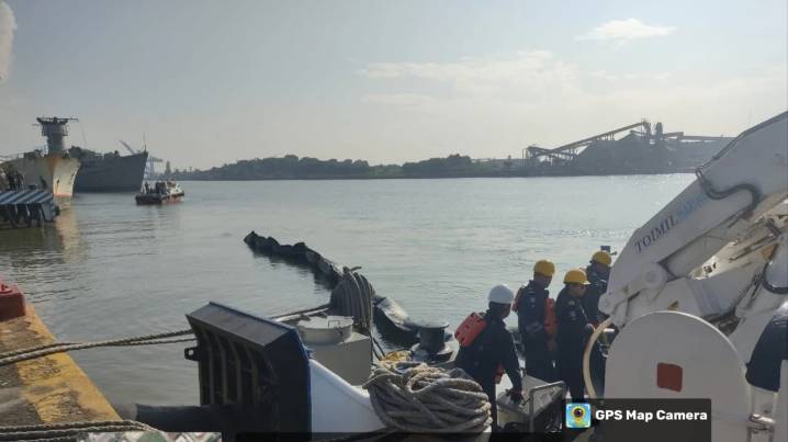 Implementa la Marina plan de contingencia por derrame de hidrocarburo en Citlaltépetl, Veracruz