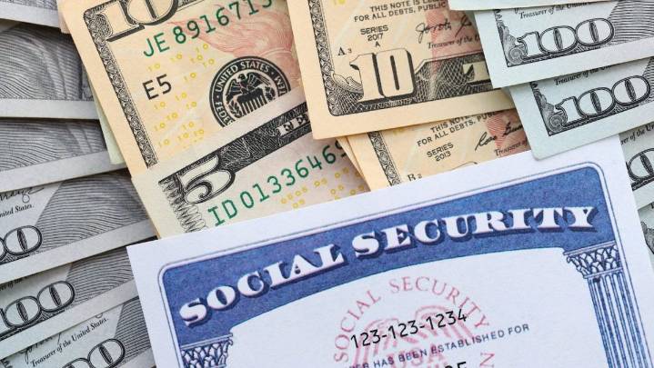 ¿Trabajas y recibes Seguro Social? Las reglas cambian para 2026: lo que debes saber