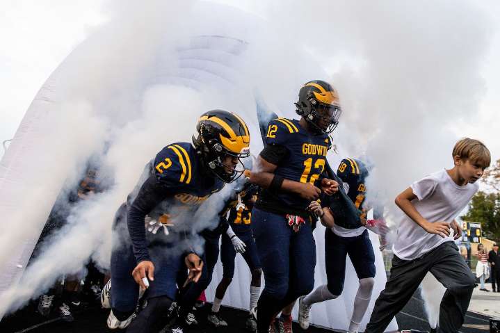 Grand Rapids-area prep football rankings, teams on the rise heading into Week 9