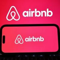Airbnb and Booking.com accused in France over Israeli settlement listings