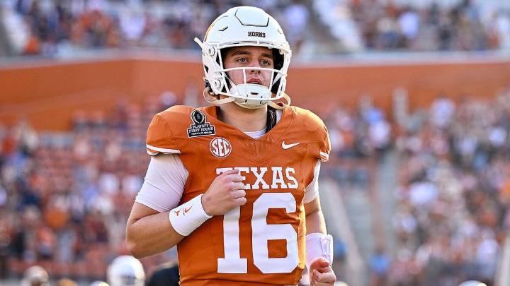 Texas vs. Florida odds, picks, predictions, betting advice