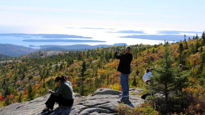 Acadia National Park leaf peepers undeterred by federal government shutdown