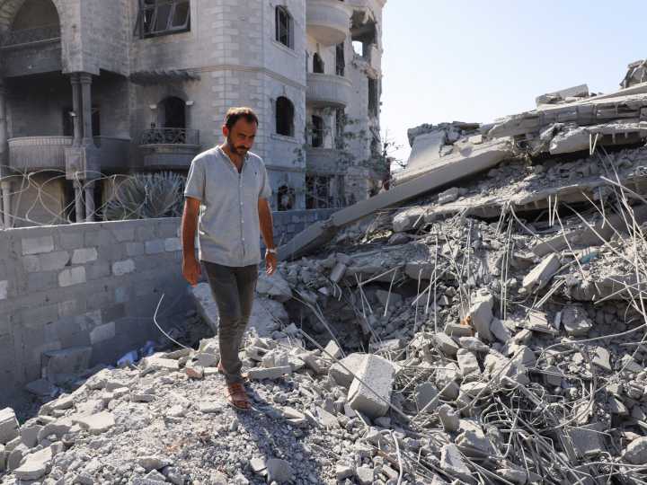 Gaza residents say ‘no change’ despite ceasefire as Israel blocks aid