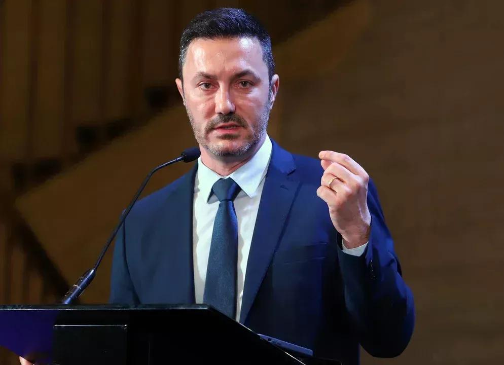 ATE amplía denuncia contra Petri por presunta malversación de fondos