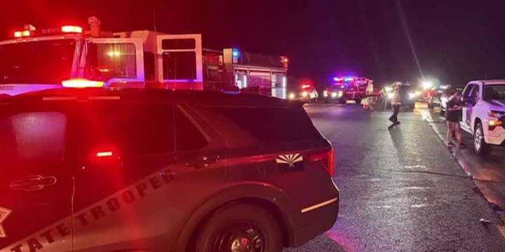 3 dead, 3 more injured after two-vehicle crash in Drexel Heights