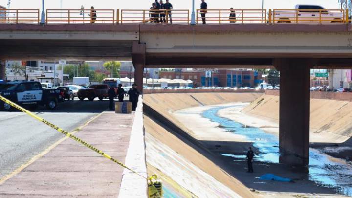 Muere mujer tras caer de puente en Canal y Universidad