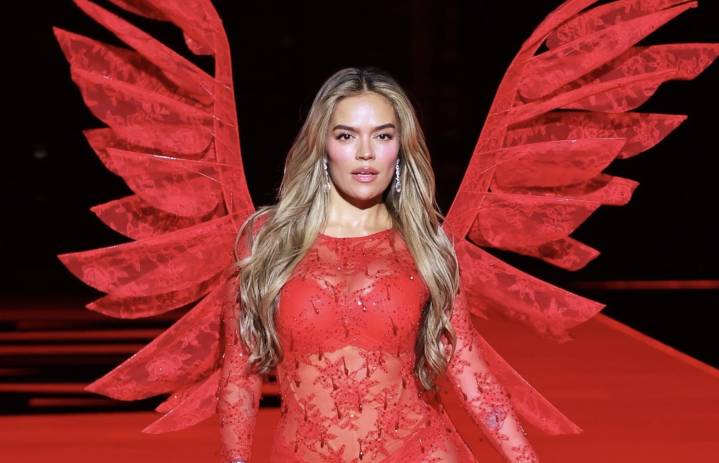 Karol G brilla en Victoria’s Secret