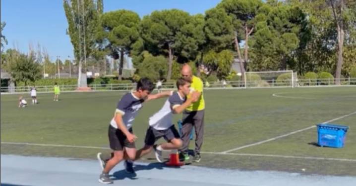El colegio Retamar bate el récord de relevos de 60 km en el inicio de las celebraciones de su 60º aniversario