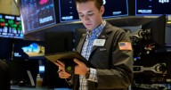 Wall Street abre al alza, sin preocupaciones sobre parálisis presupuestaria