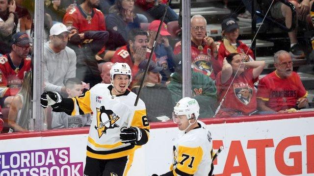Penguins forward Rickard Rakell to miss 6-8 weeks after undergoing hand surgery