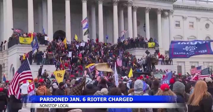 Defendant in Capitol riot arrested for threats against Hakeem Jeffries