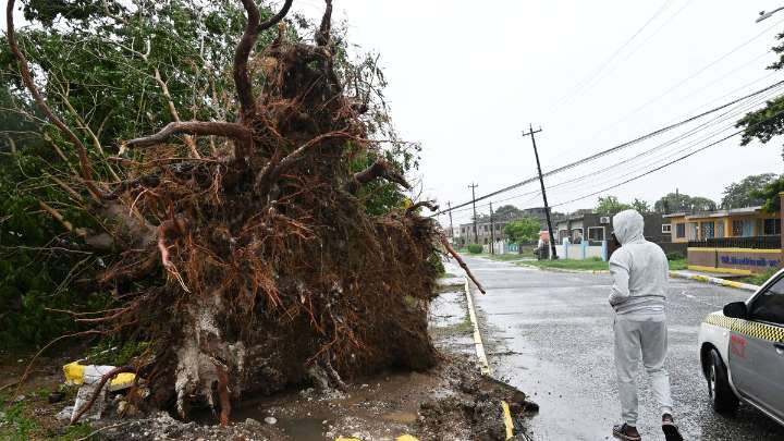 Las devastadoras imágenes del paso del huracán Melissa por Jamaica