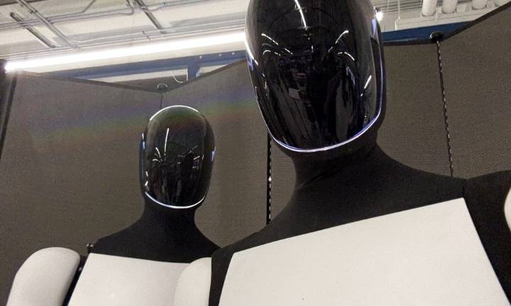 Tesla Optimus gets its latest job, and it’s not in the company’s factories