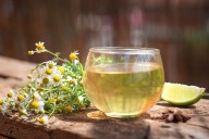 5 Side Effects of Too Much Chamomile Tea