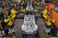 Nissan y Mercedes-Benz alertan por nueva crisis de chips: solo tienen reservas hasta noviembre y temen paros en sus fábricas