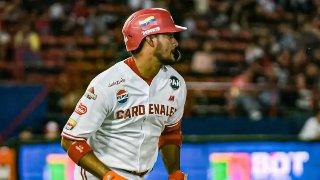Cardenales se apoyó en la fuerza ofensiva de Juan Yépez y «Balita» Ortega para cazar Tiburones
