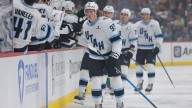 Cooley, Schmaltz each score twice as Mammoth stay hot with 6