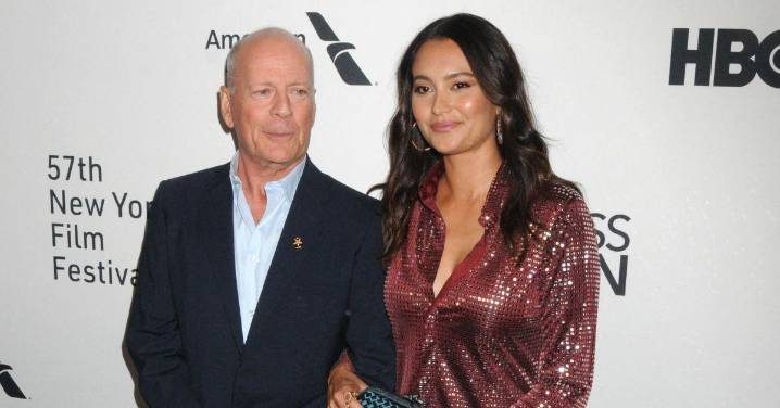 Bruce Willis' Wife Reveals Kids Are 'Grieving' Dementia