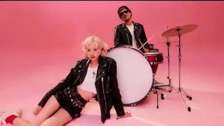 Hollywood Bruno Mars, Rose Had a Huge Fight Before Filming ‘APT.’ Music Video