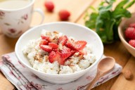 5 Toppings That Make Your Cottage Cheese Bowl More Nutritious
