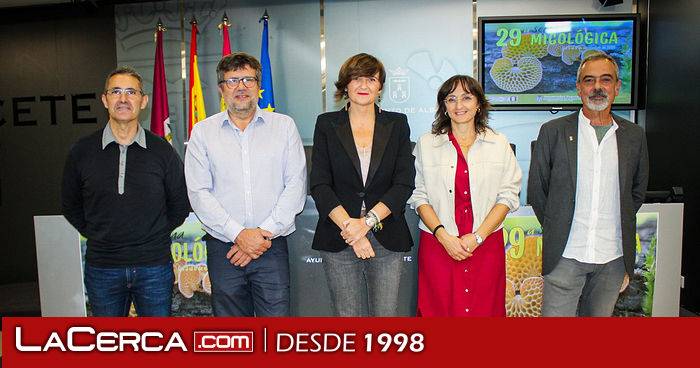 Elena Serrallé destaca "la unión entre cultura, ciencia y medio ambiente" durante la presentación de la 29ª Semana Micológica