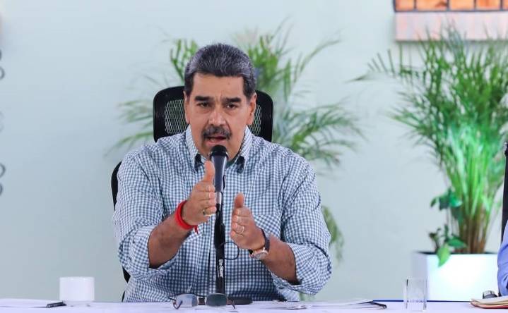 Nicolás Maduro pide al TSJ revocar la nacionalidad a quienes pidan invasión