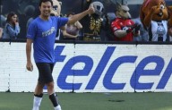 Checo Pérez se luce con ‘hat trick’ frente a Oswaldo Sánchez