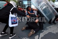 Tensan 'Bloque Negro' y policías  marcha pro Palestina