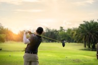 Best golf gifts include these Amazon basic budget golf balls